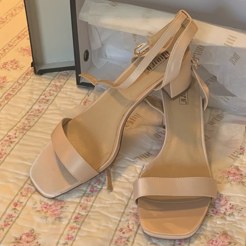 Pink Satin Block Heel, sz 10
